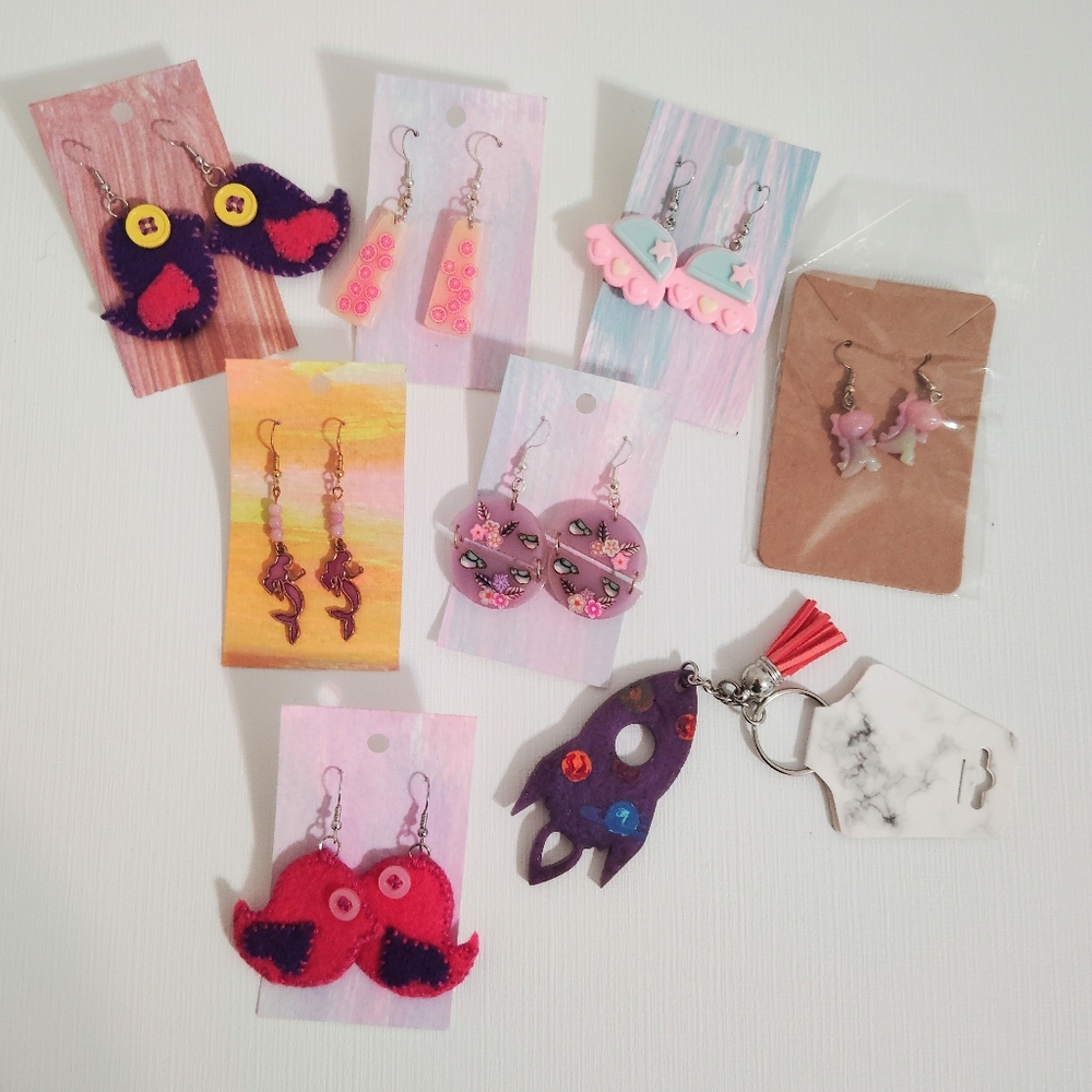 Colorful Assorted Earrings And Keychain Set